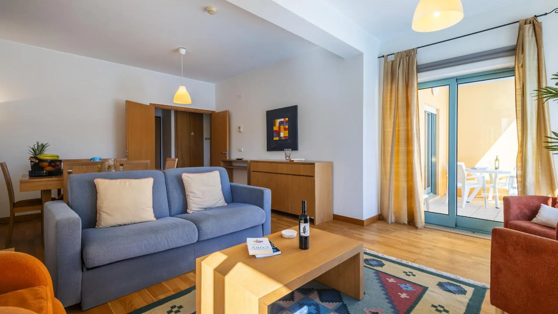 Marina Breeze Apartment With Pool - 900M From The Beach Albufeira