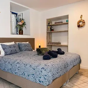 Old Fisherman's Corner 18 - Centro Old Town Apartment