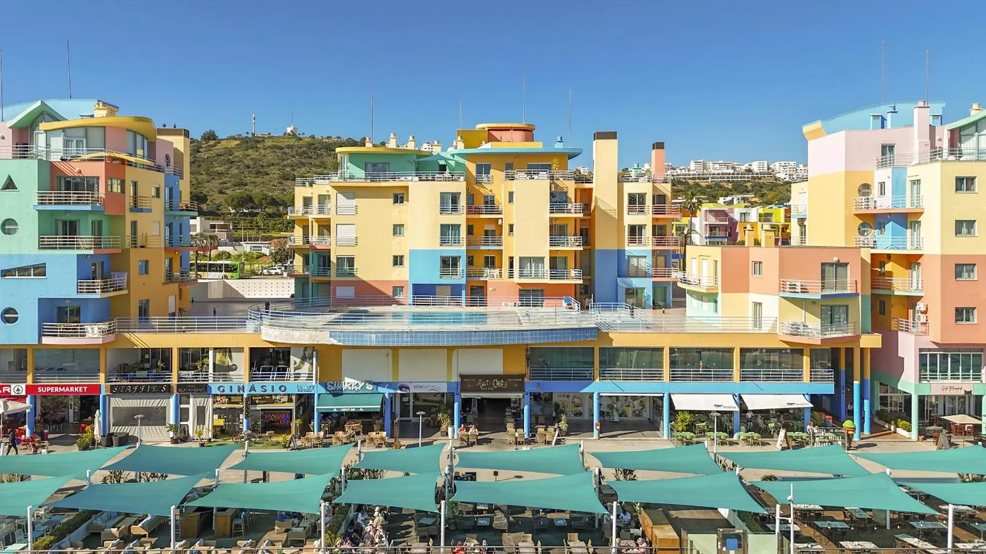 Marina Breeze Apartment With Pool - 900M From The Beach Albufeira